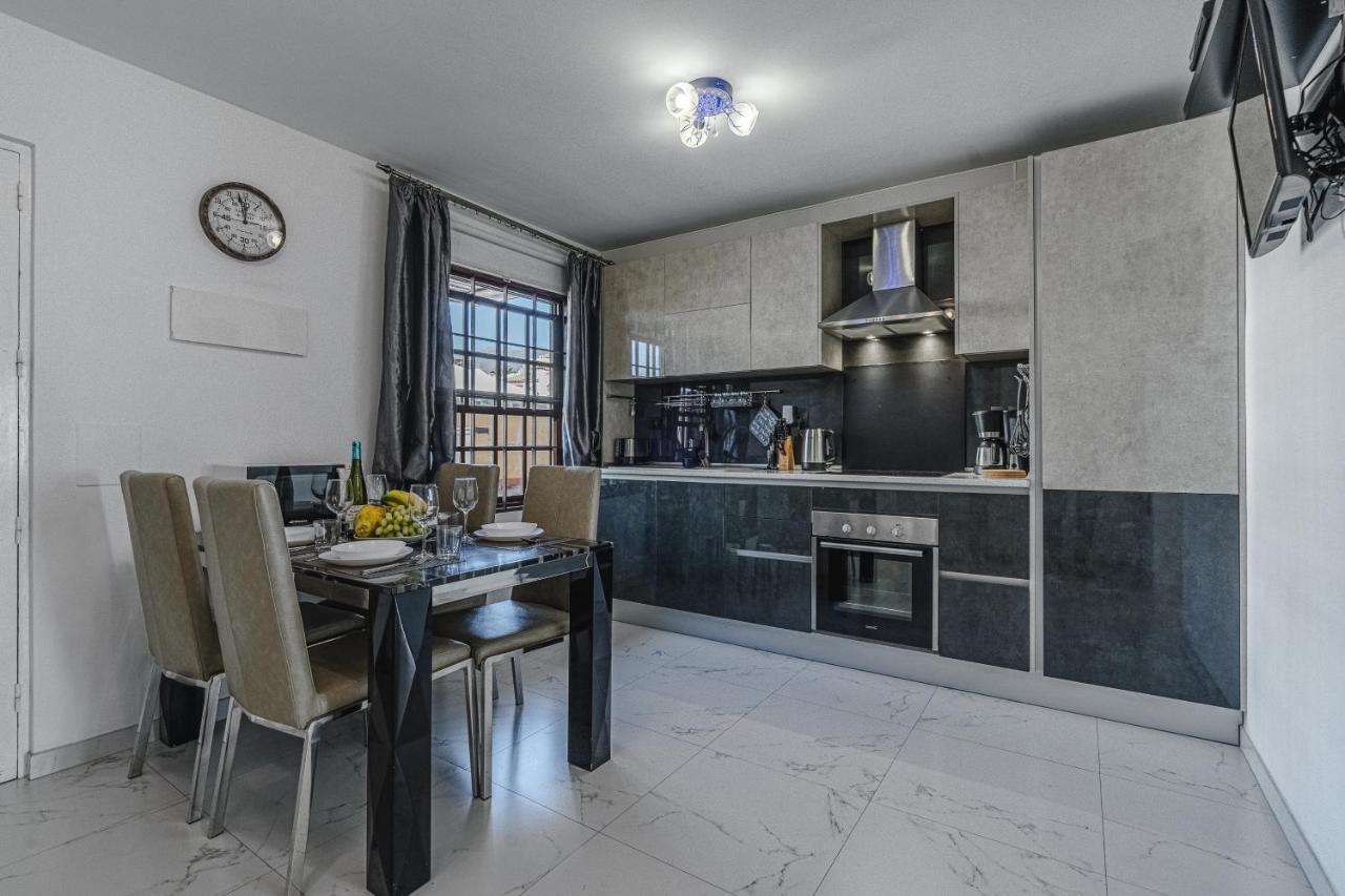Amazing 3 Bedroom Apartment On The First Line Of The Best Las Americas Beach, Air Conditioner And Terrace Ocean View 美洲海滩 外观 照片